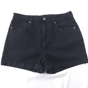 No Boundaries Black Denim Shorts Size 15